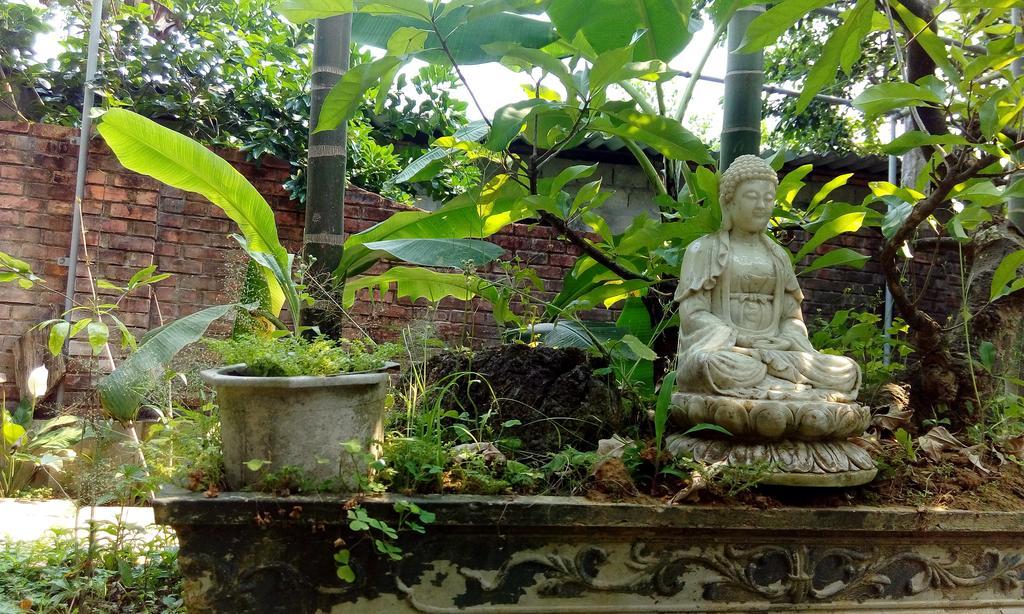 Tam Tinh Vien Homestay Hue Exterior photo